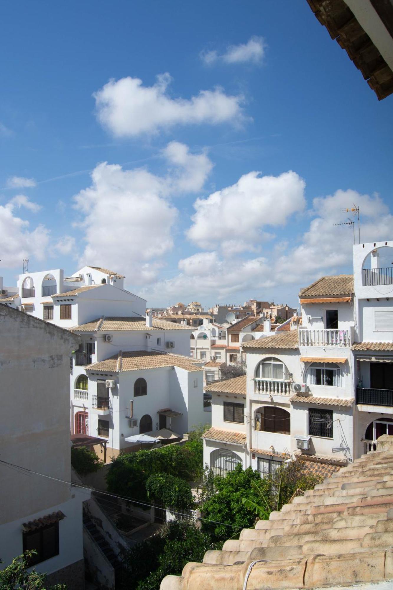 Apartment Los Locos Beach With Balcony And Wi-Fi Torrevieja Exterior photo
